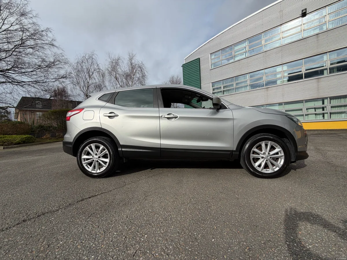 Nissan Qashqai 1.2 Accenta - Image 2