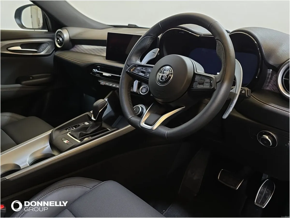 Alfa Romeo Tonale Hatchback Sprint - Image 4