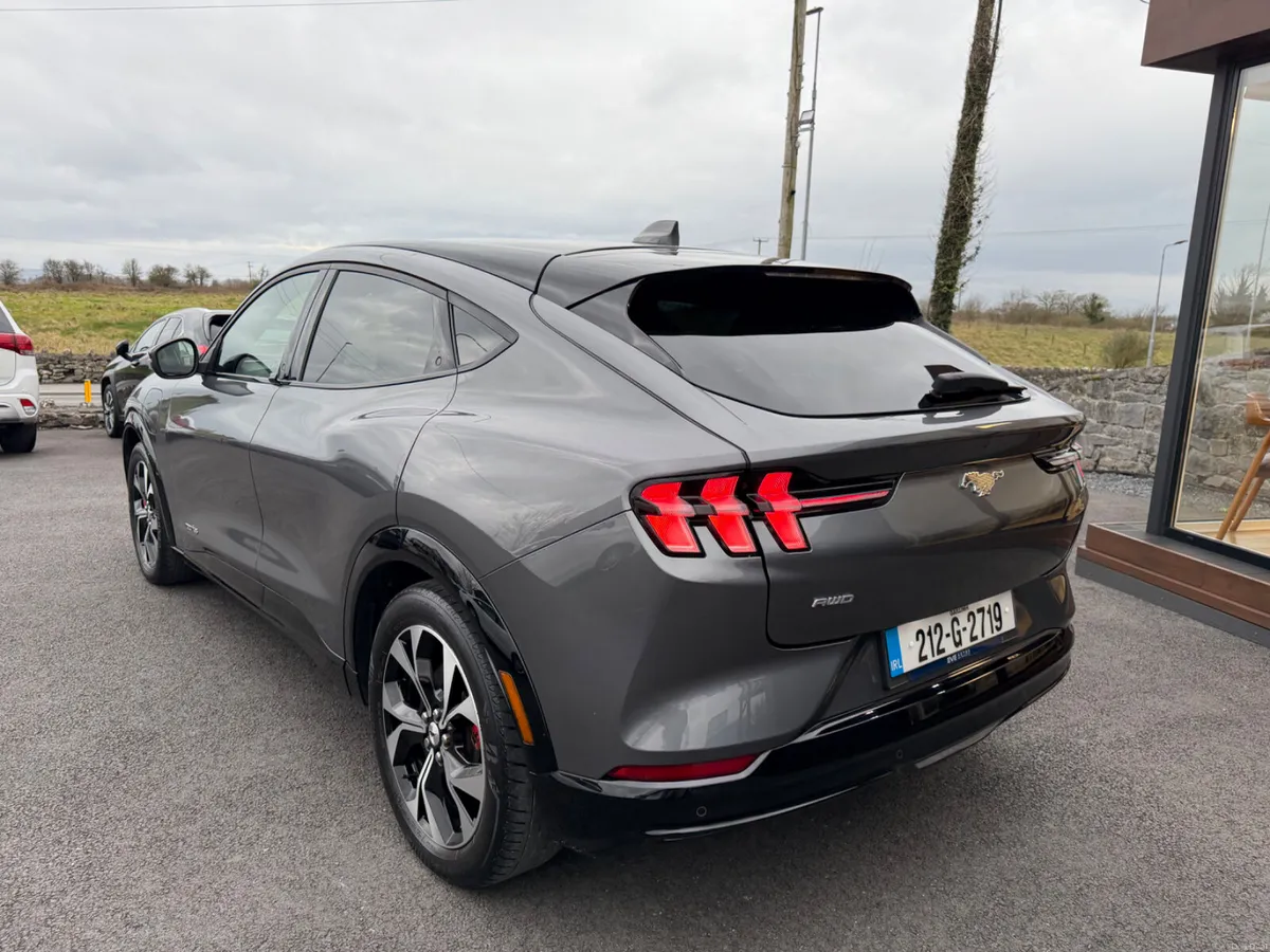 Mustang Mach E - AWD Dual Motor - Low mileage - Image 3