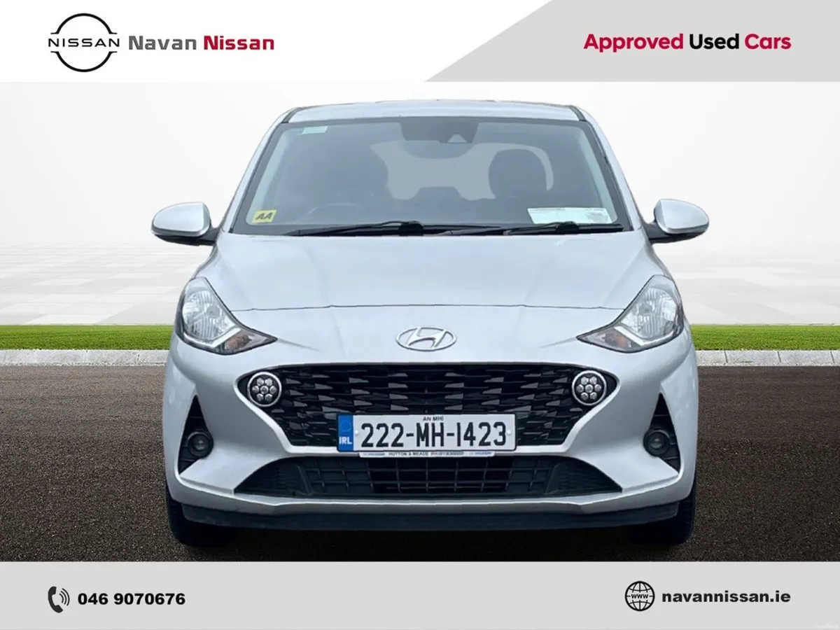 Hyundai i10 Deluxe - Image 2