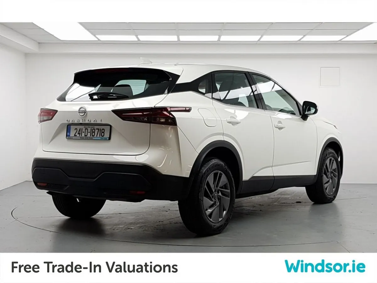 Nissan Qashqai 1.3 PET MILD HYBRID SV - Image 4