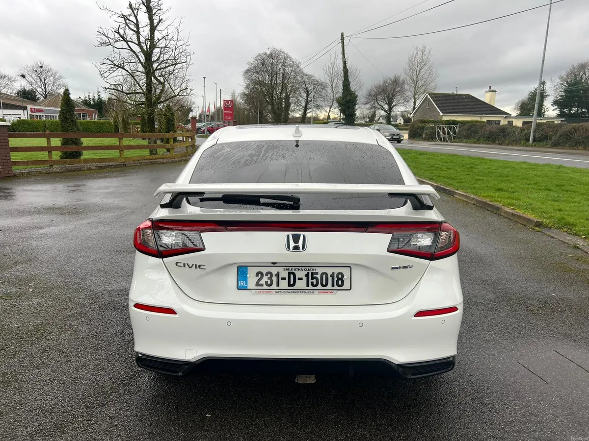 Honda Civic e:HEV Advance 2023 - Image 4