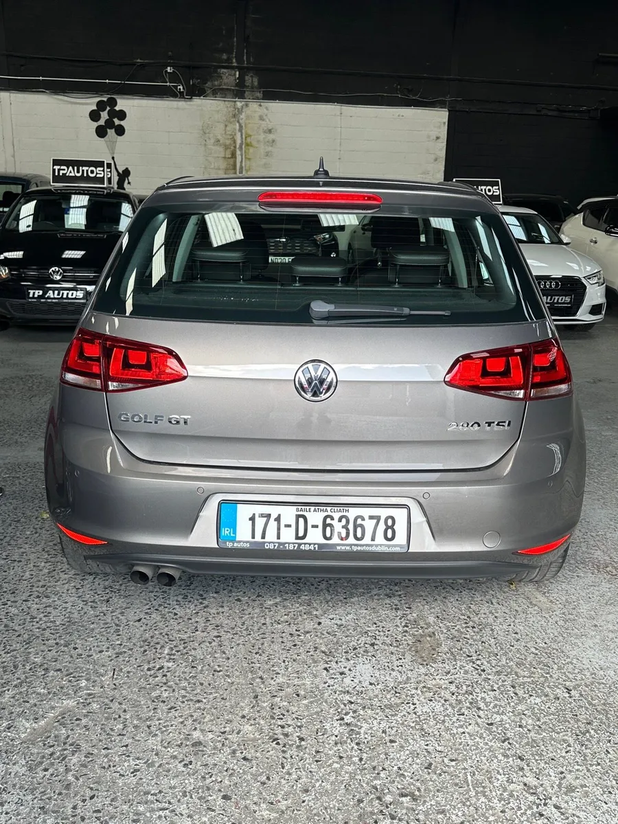 VW Golf 2017 Highline Automatic - Image 2