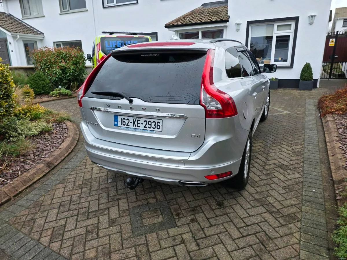 Volvo XC 60 - Image 1