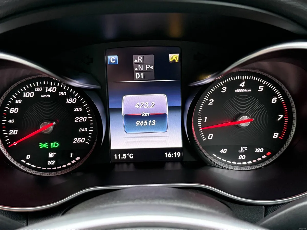 Mercedes-Benz C-Class 2017 - Image 2