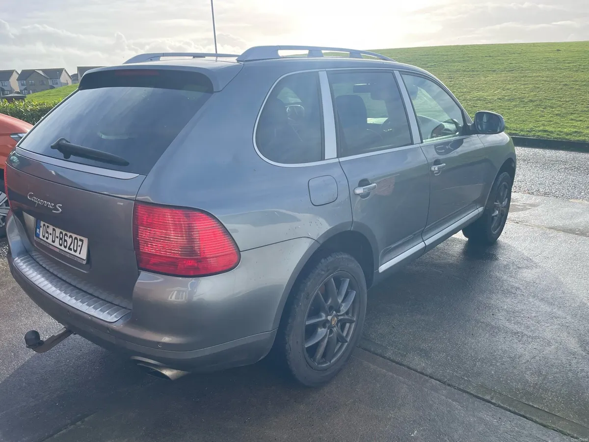 Porsche Cayenne S V8 Crewcab - Image 2