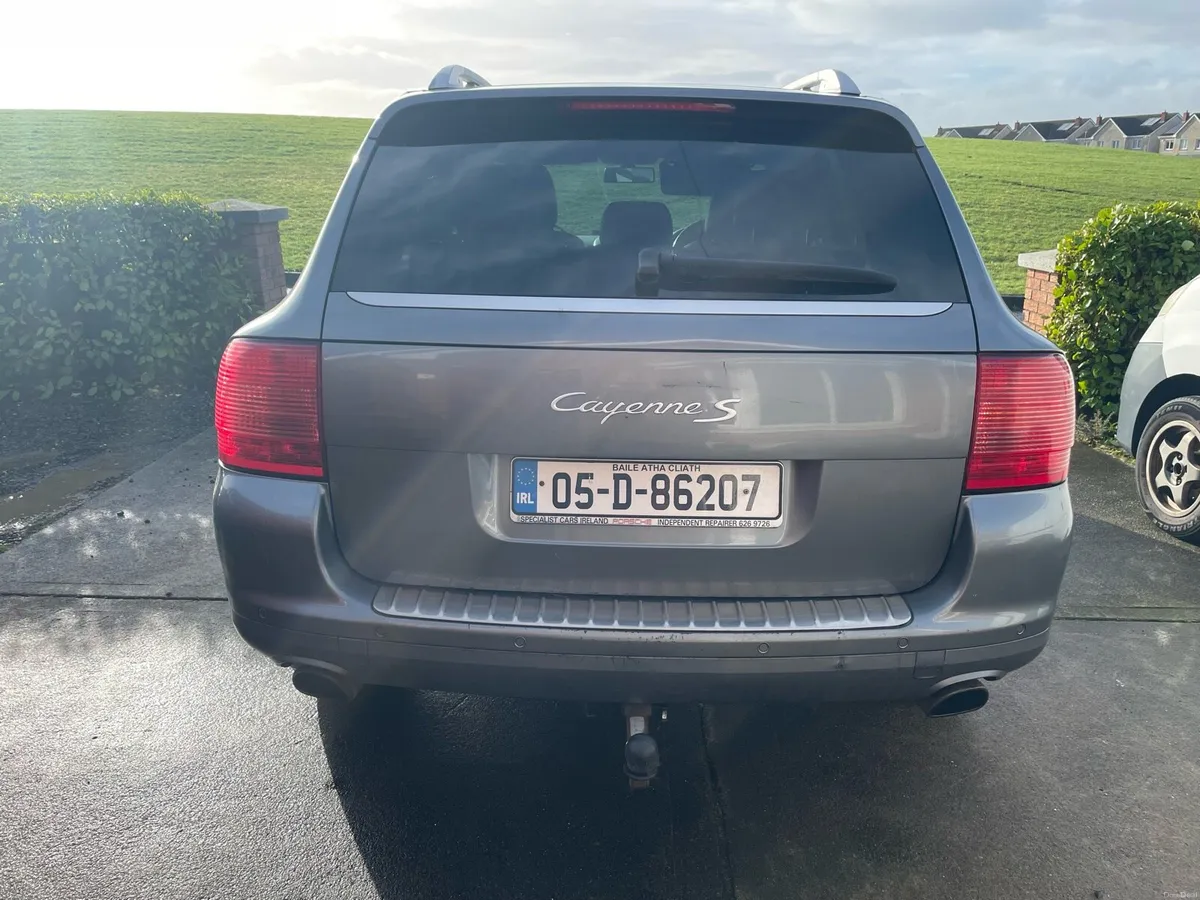 Porsche Cayenne S V8 Crewcab - Image 3
