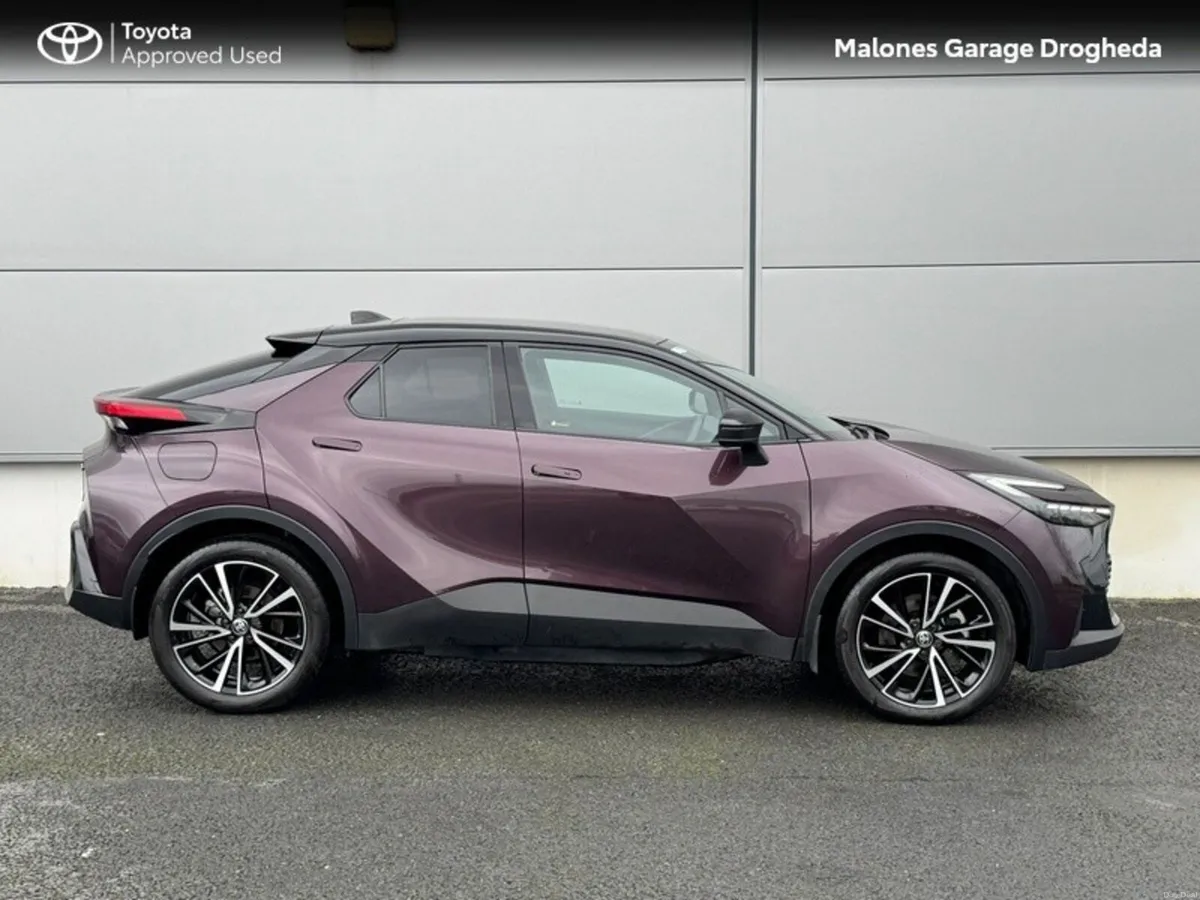 Toyota C-HR 2.0 Plug In Hybrid Sol *Demo Sale* Cal - Image 3