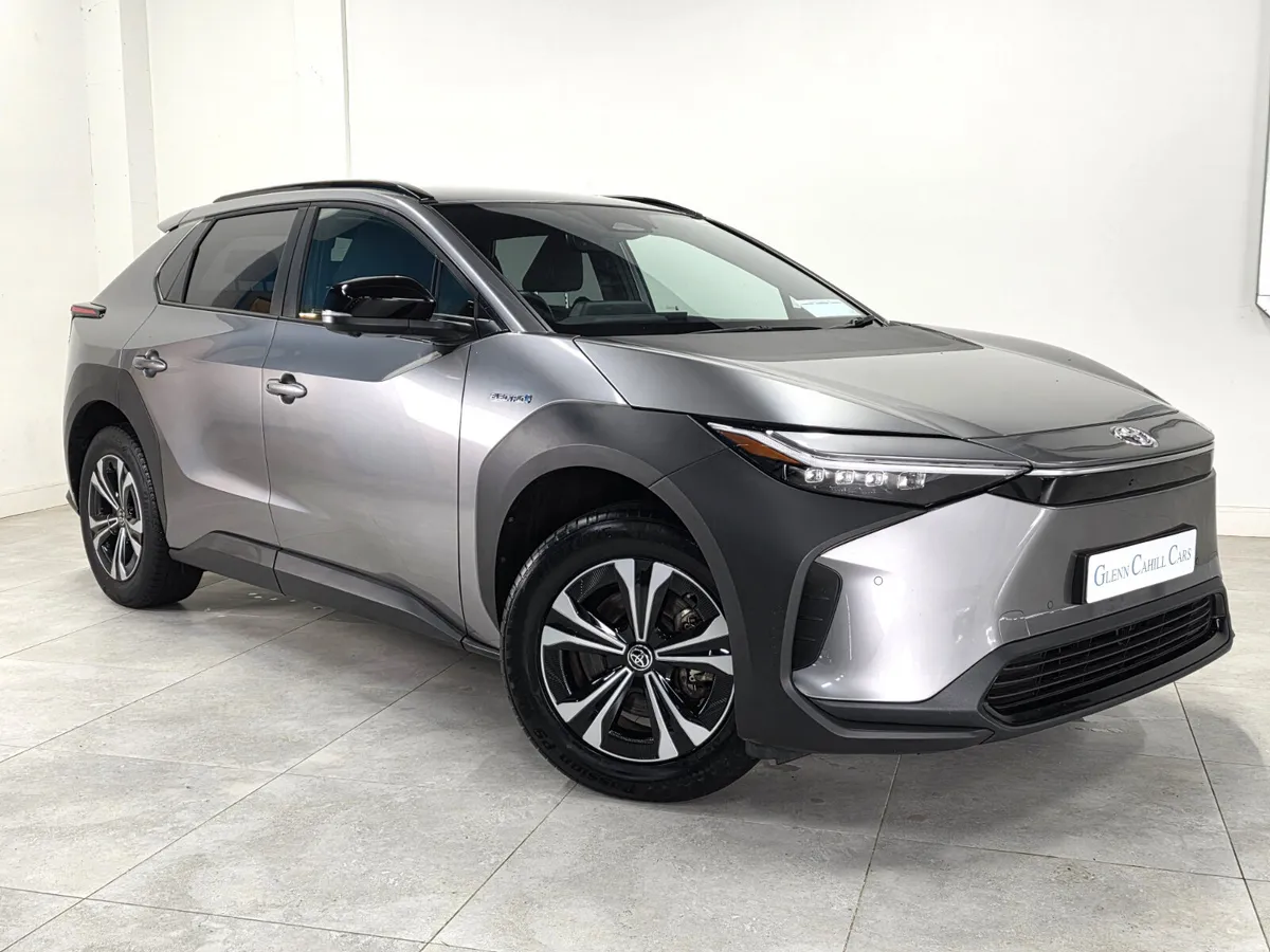 2024 Toyota bZ4X 71.4 kWh Motion - Image 2