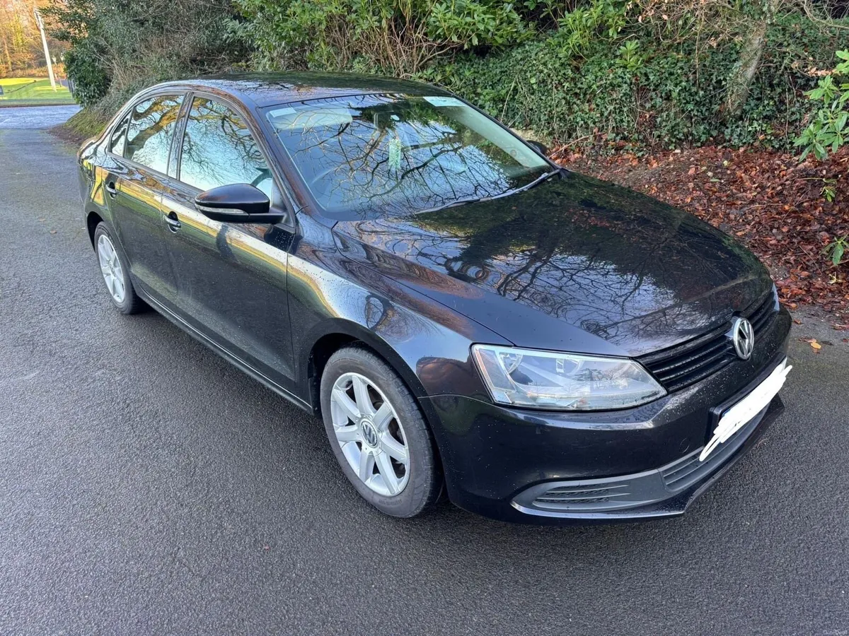 Volkswagen Jetta - Image 4