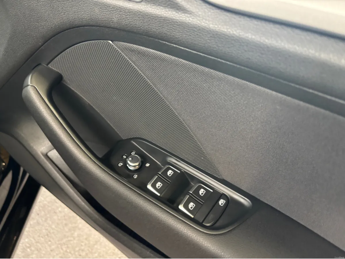 Audi A3 Saloon 1.4 Tfsi Stronic Only 70000 kms ful - Image 4