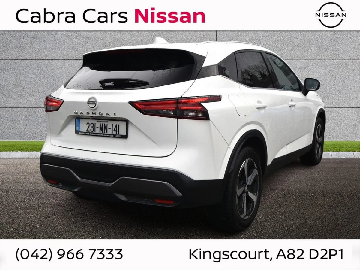 Nissan Qashqai 1.3 PET MILD HYBRID SV PREMIUM - Image 4