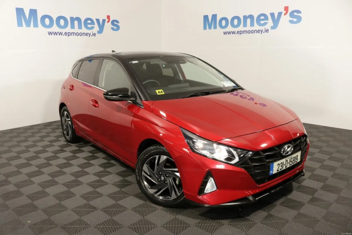 Hyundai i20 DELUXE PLUS 1.2L PETROL HATCHBACK - Image 1