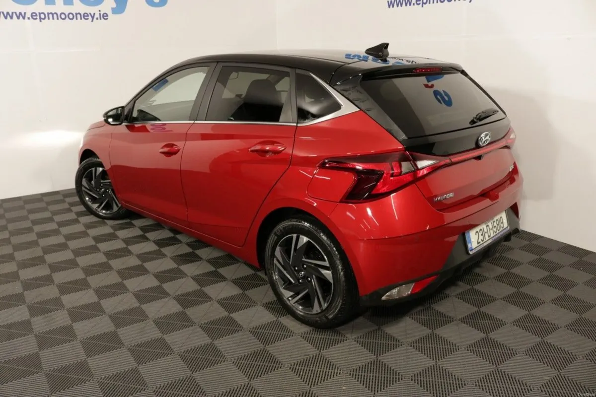 Hyundai i20 DELUXE PLUS 1.2L PETROL HATCHBACK - Image 4