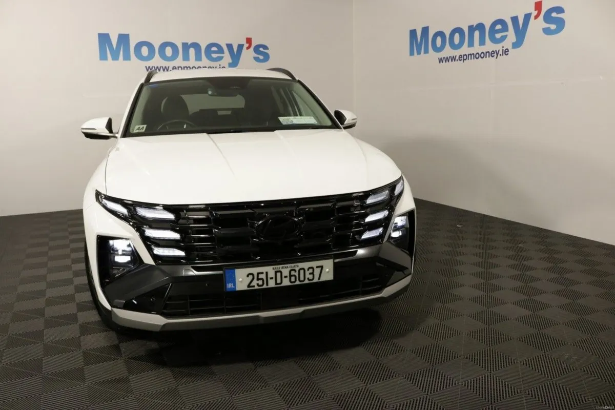 Hyundai Tucson HYBRID EXECUTIVE PLUS 1.6L PETROL A - Image 2