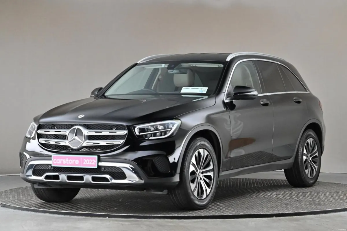 Mercedes-Benz GLC GLC220D 4MATIC **BEIGE LEATHER** - Image 4