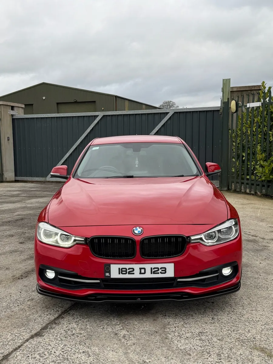2018 BMW 318i SPORT TOP SPEC VRT FULLY HANDLED🔥 - Image 2