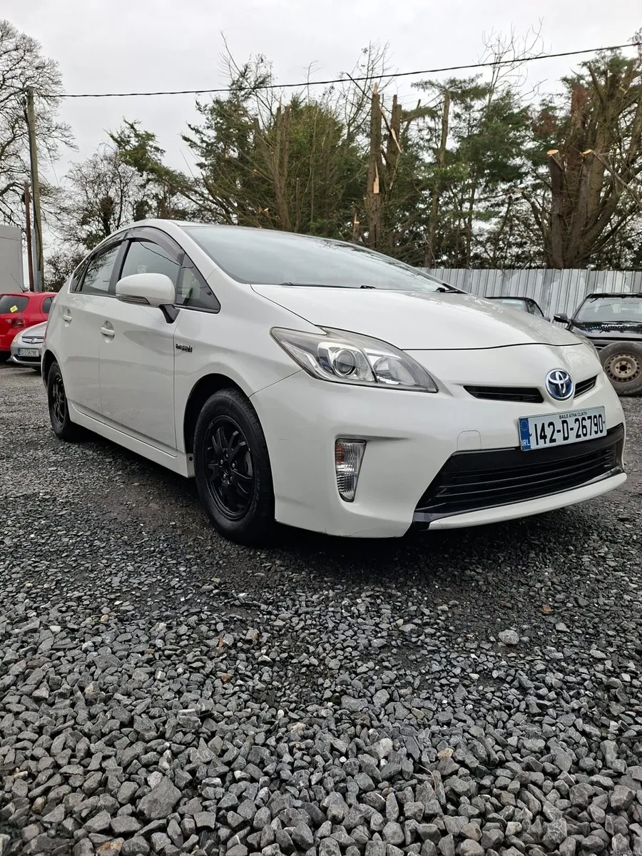 2014 Toyota Prius Nct07/27 Tax 01/27 - Image 1