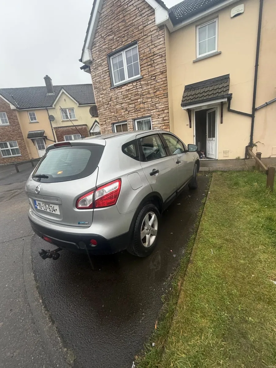 Nissan Qashqai 2010 - Image 2