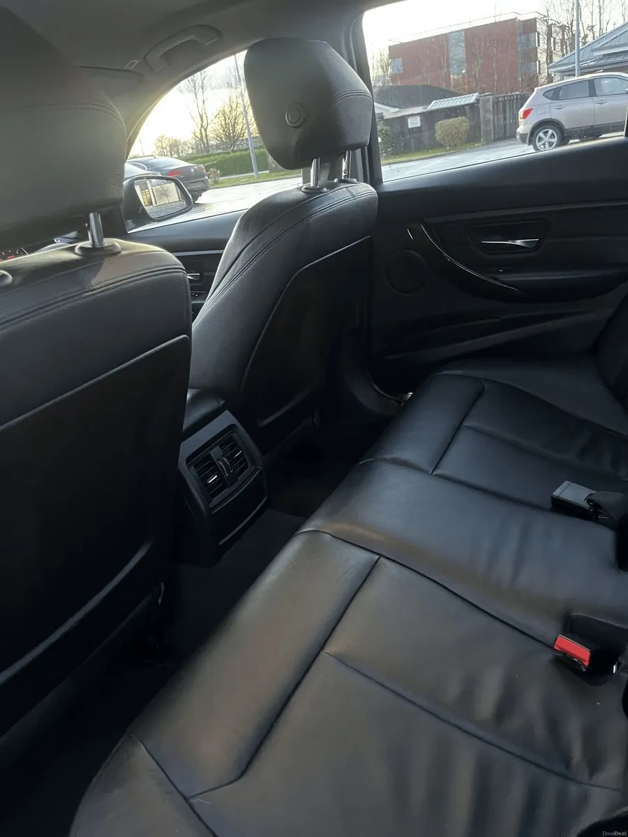 BMW 3-Series 2014 - Image 4