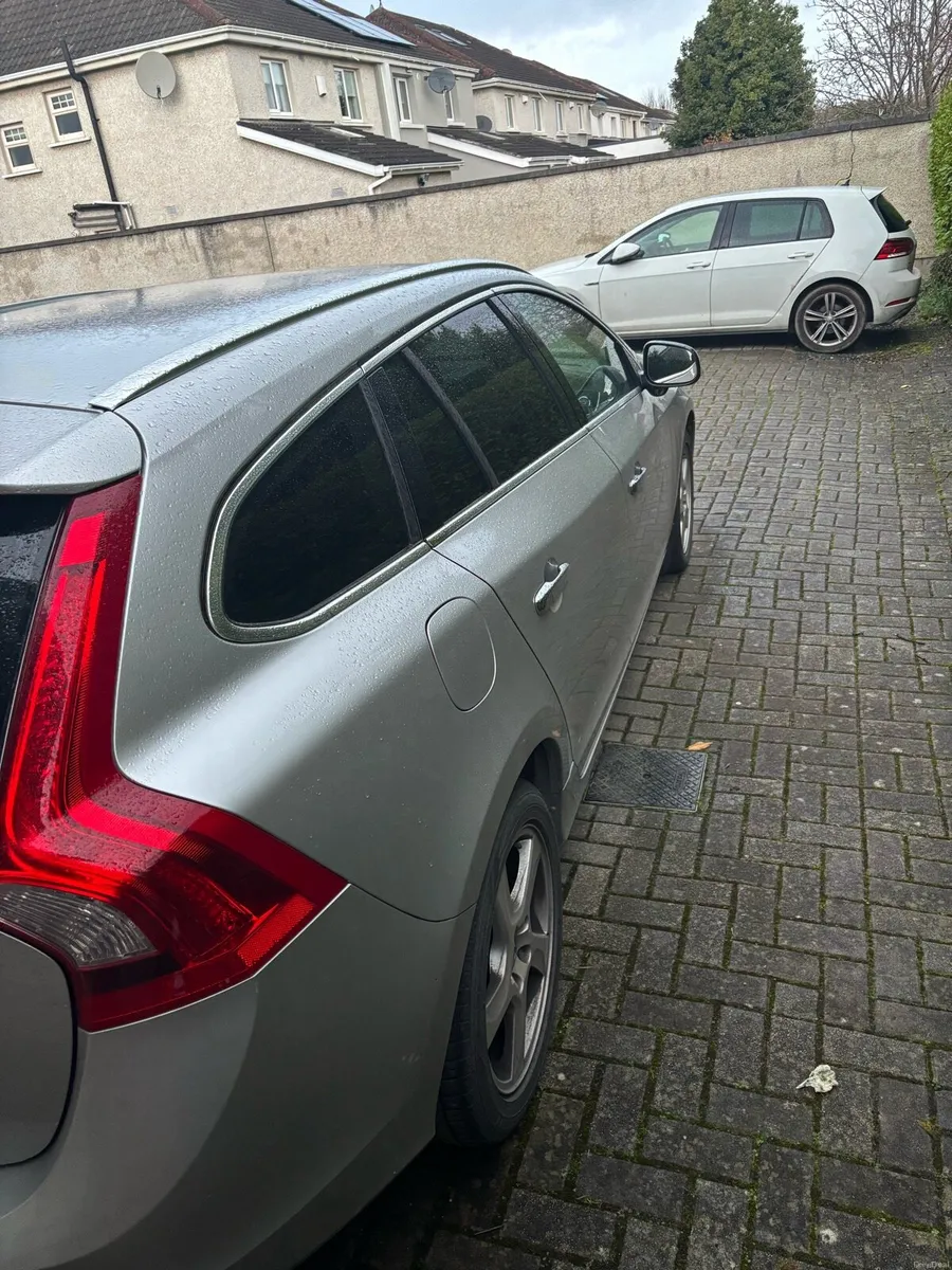 Volvo V60 53k miles - Image 4