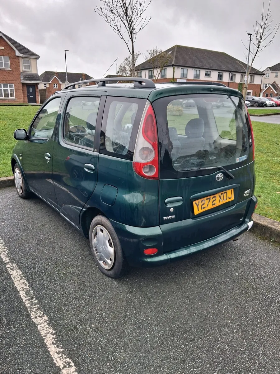 Toyota yaris - Image 2