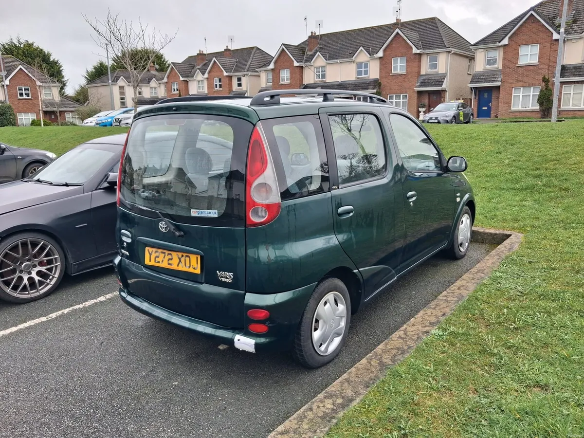 Toyota yaris - Image 3