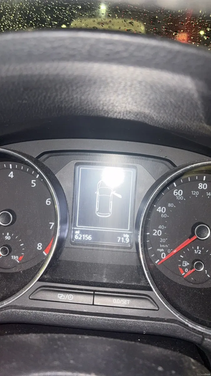 Volswagen polo - Image 4