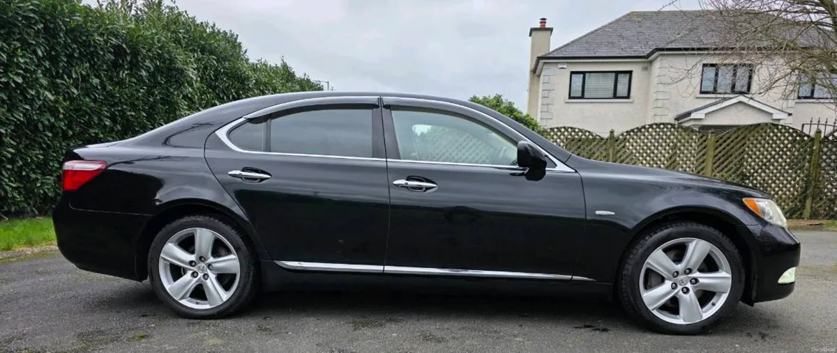 Lexus Ls460 tiny km - Image 1