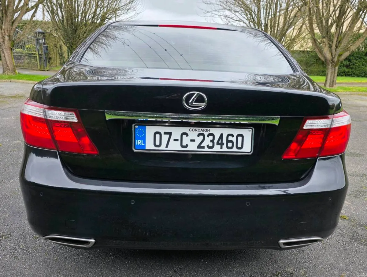 Lexus Ls460 tiny km - Image 4