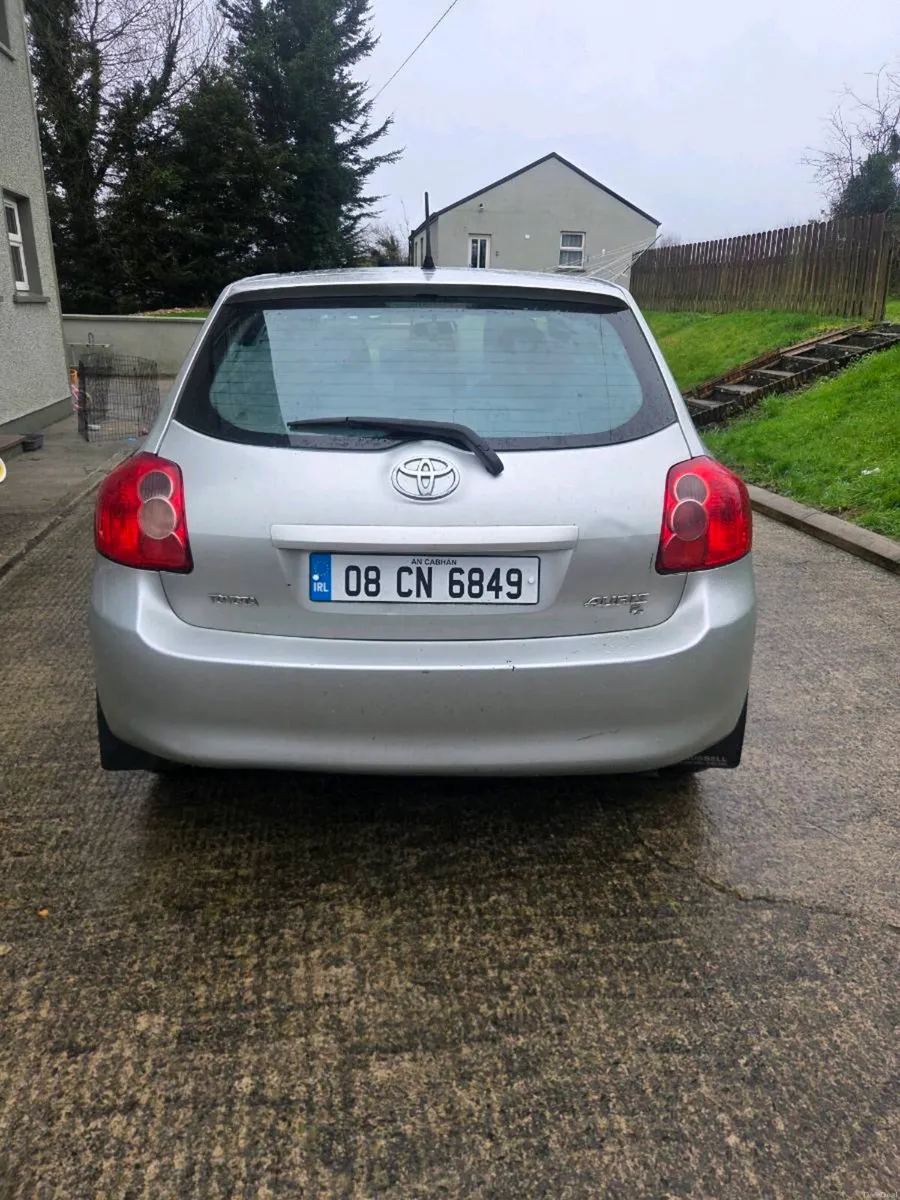 08 Toyota auris - Image 4