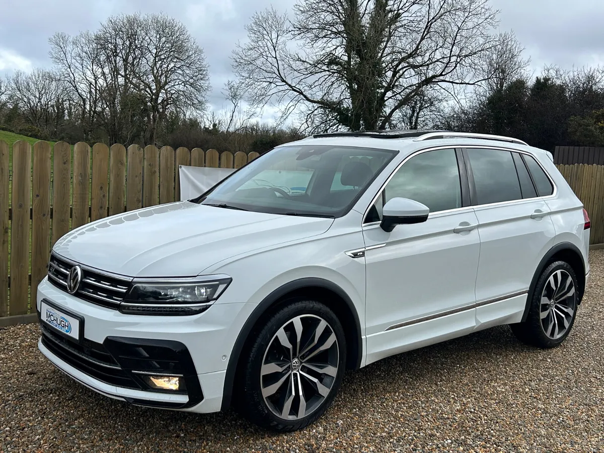 2019 Volkswagen Tiguan R Line - Image 3