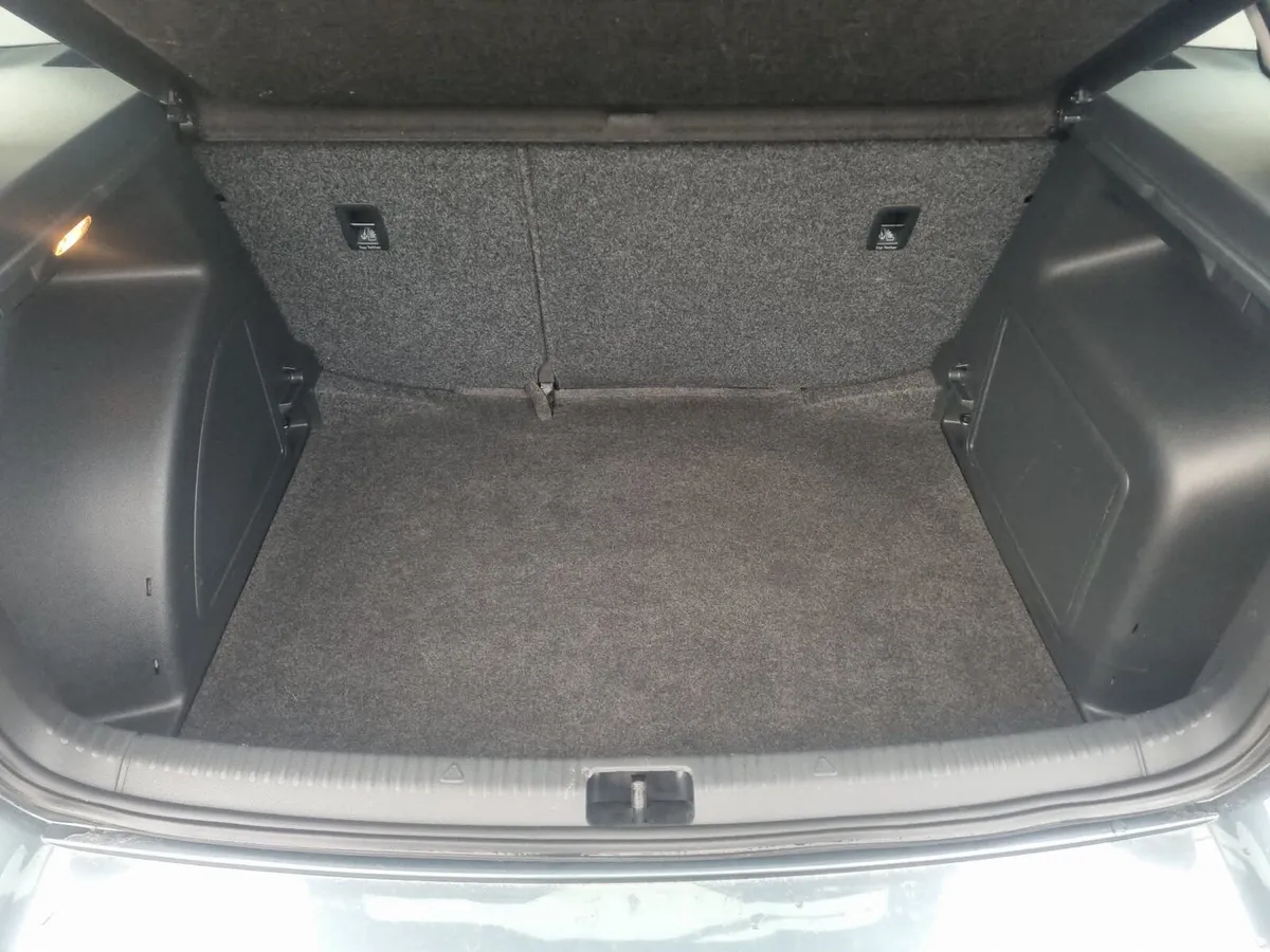 Skoda Rapid 2015 - Image 4