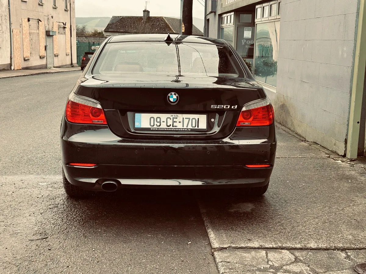 BMW E60 - Image 2