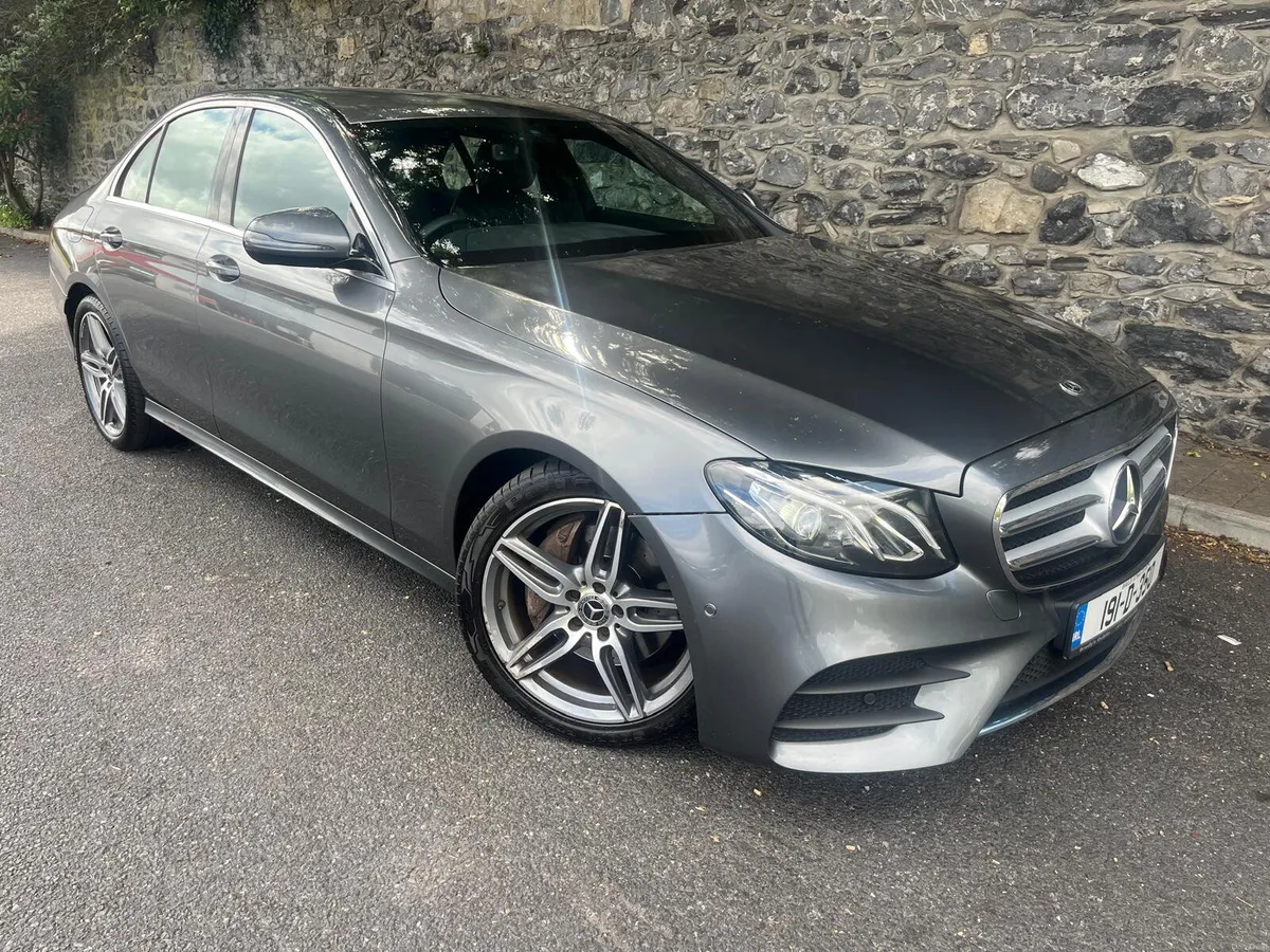 Mercedes-Benz E-Class 2019 E220D AMG AUTO - Image 2