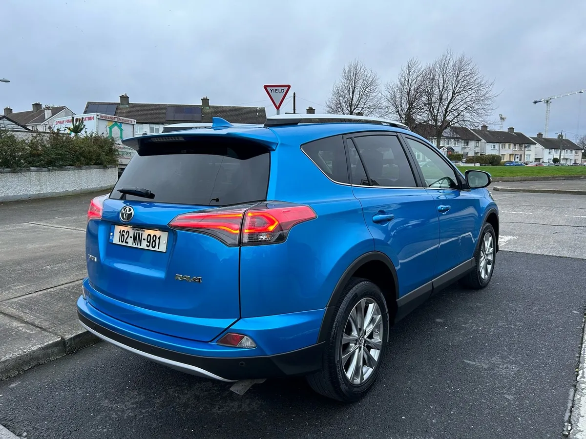 162 TOYOTA RAV-4 HIGH SPEC WITH LEATHER , DUBLIN - Image 3