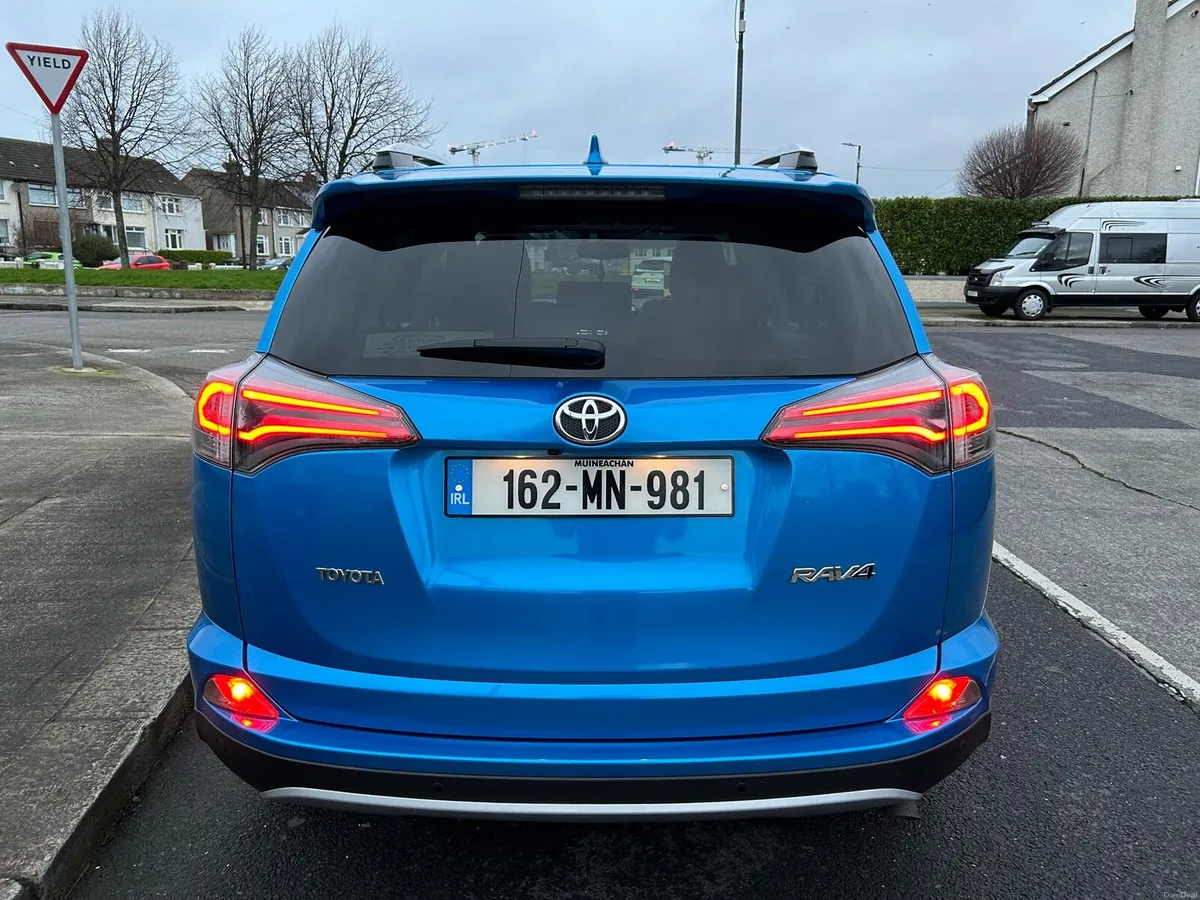 162 TOYOTA RAV-4 HIGH SPEC WITH LEATHER , DUBLIN - Image 5