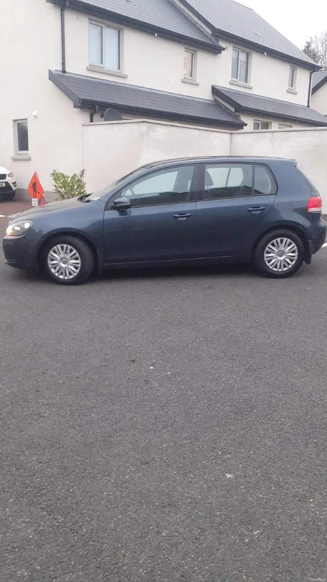 Volkswagen Golf 2010 - Image 3
