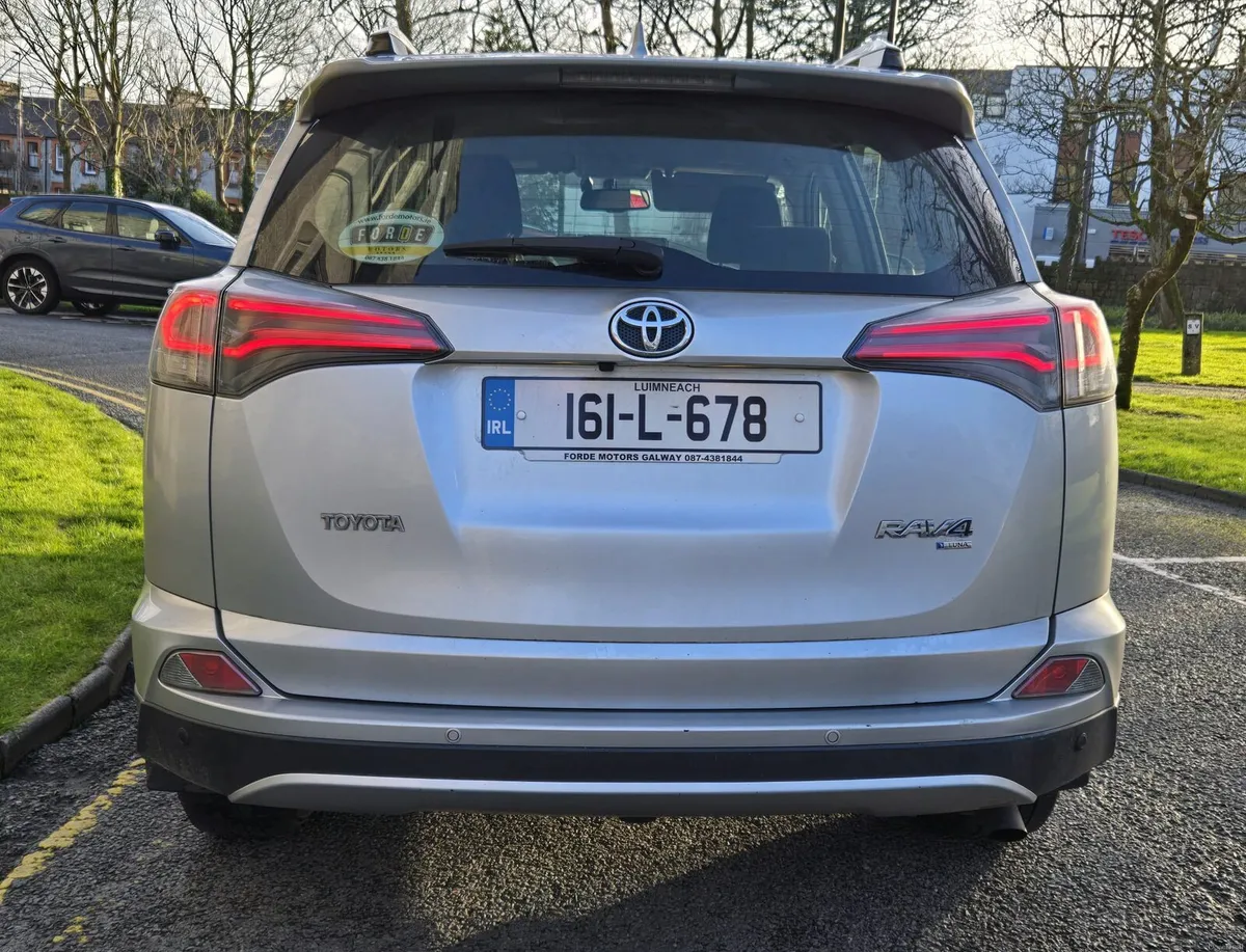 Toyota RAV4 - Image 3