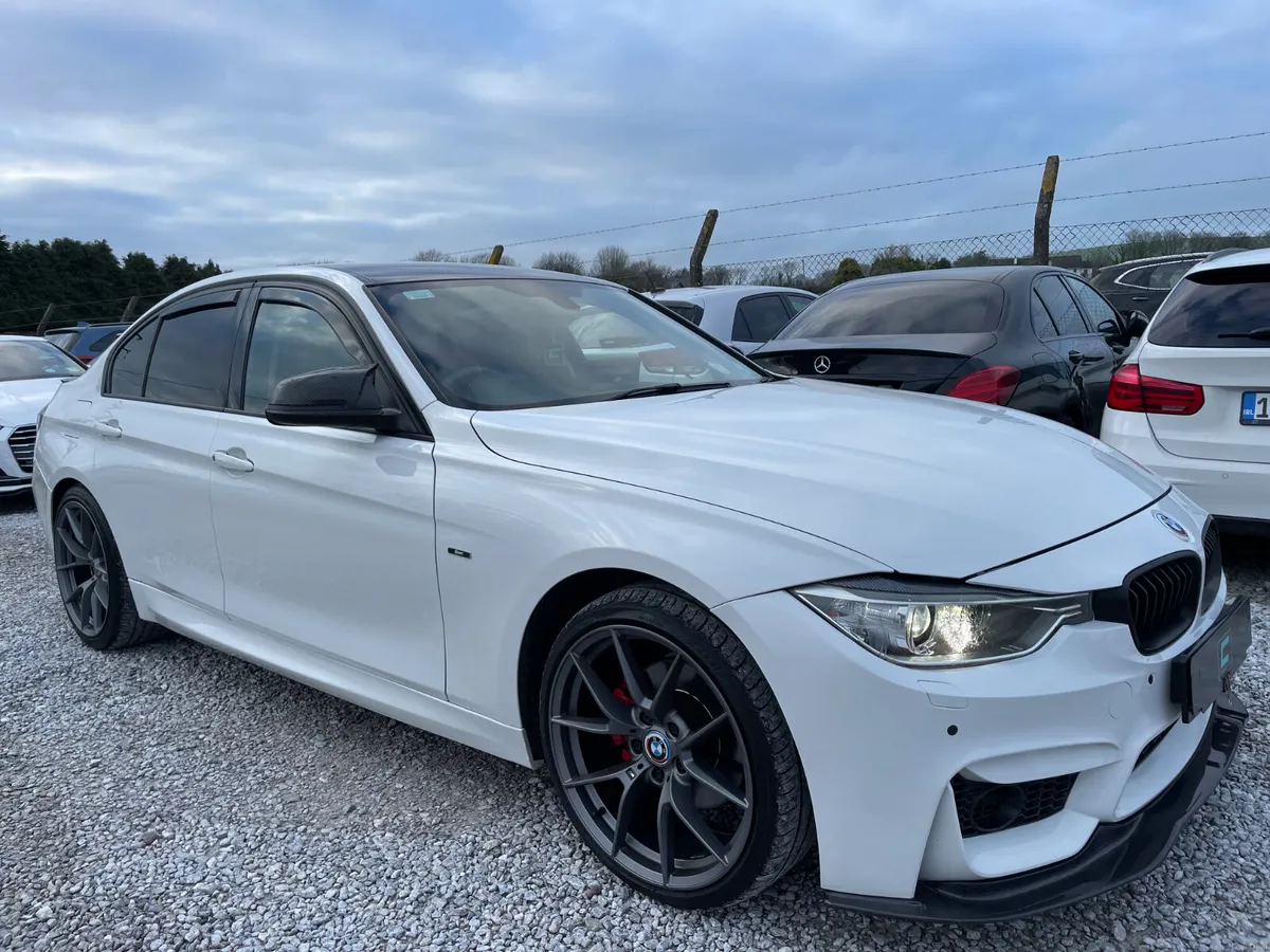 BMW 320i Sport - Image 4