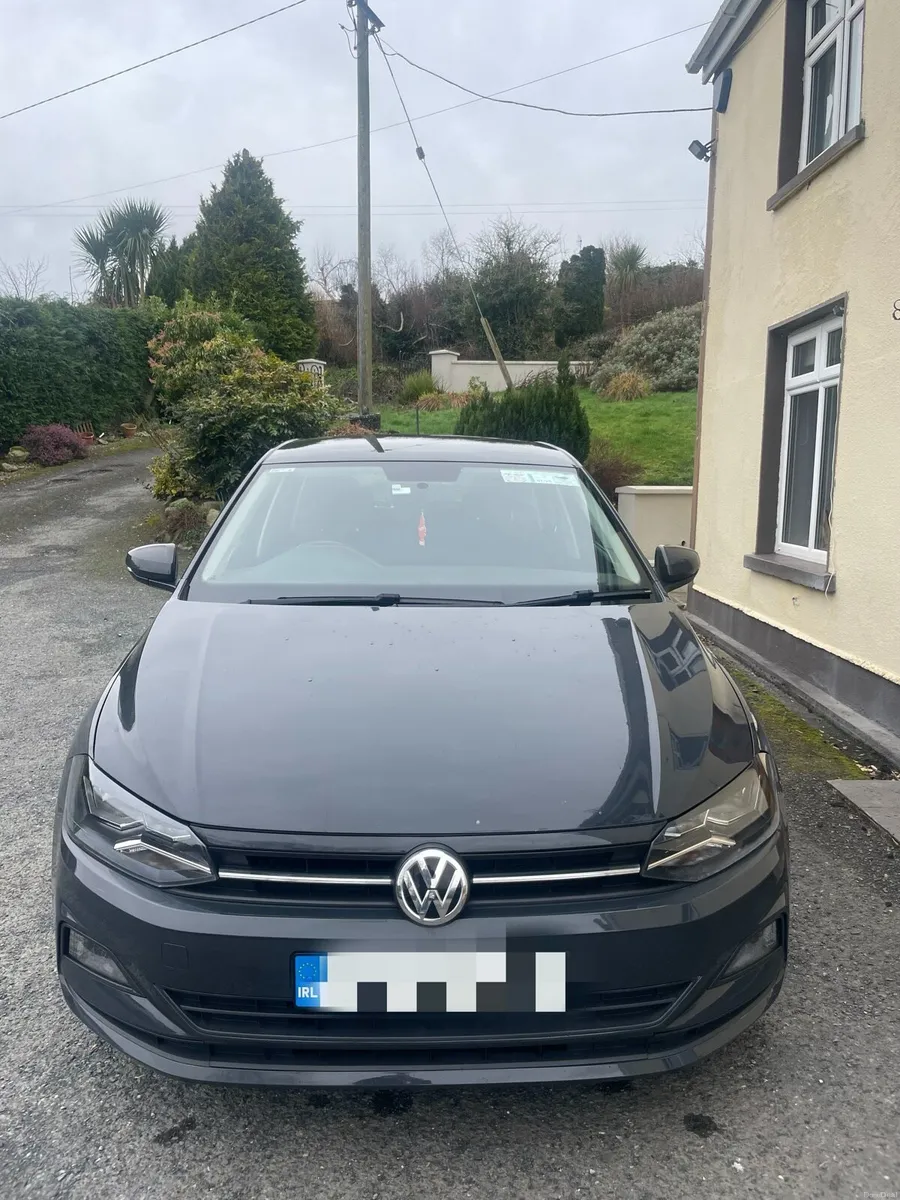 Volkswagen Polo 1.0 Manual - Image 2