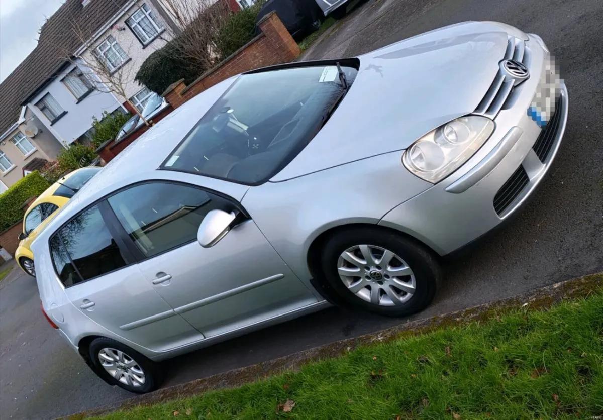 2007 Volkswagen Golf - Image 1