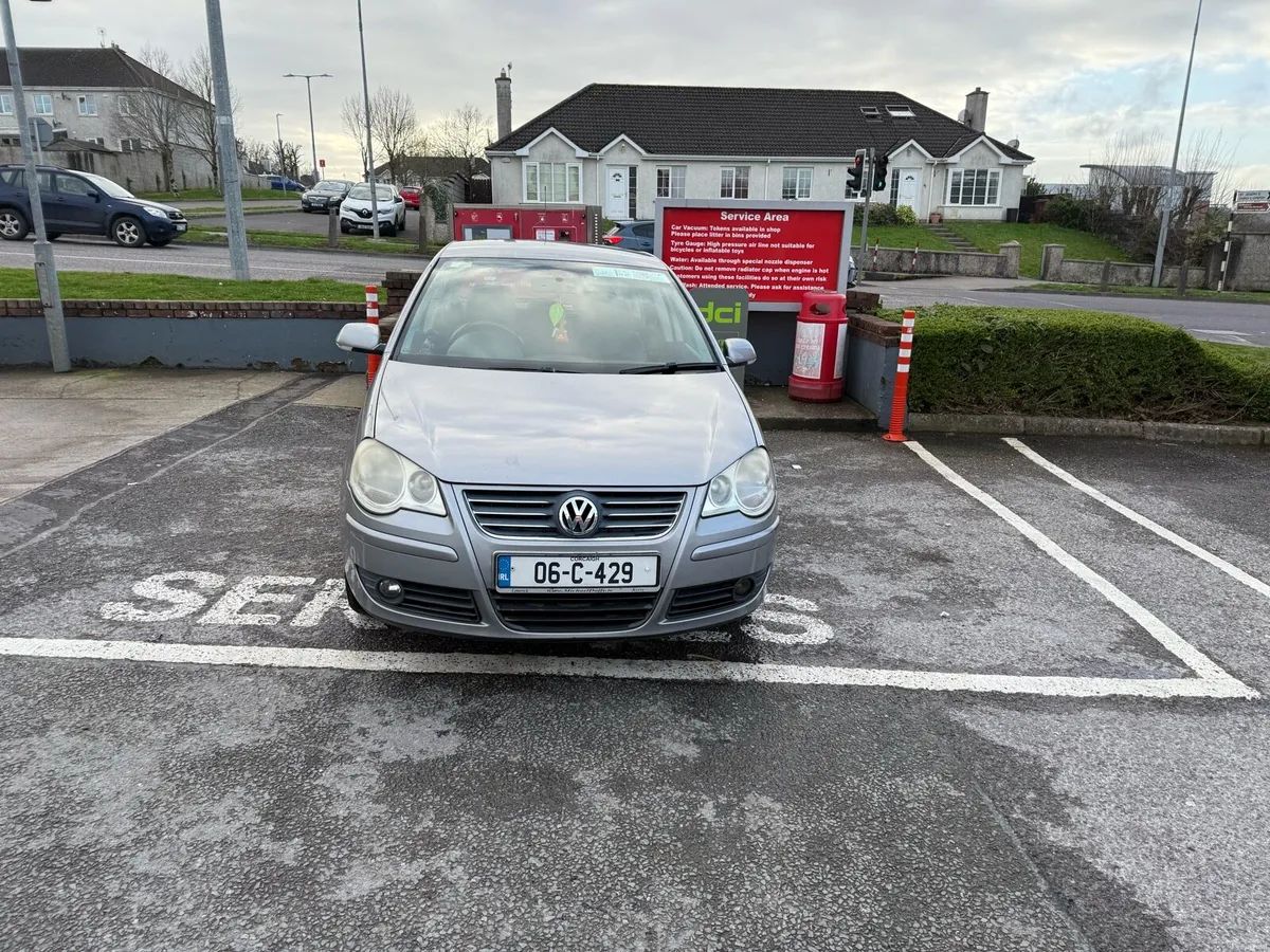 Volkswagen Polo 2006 - Image 2
