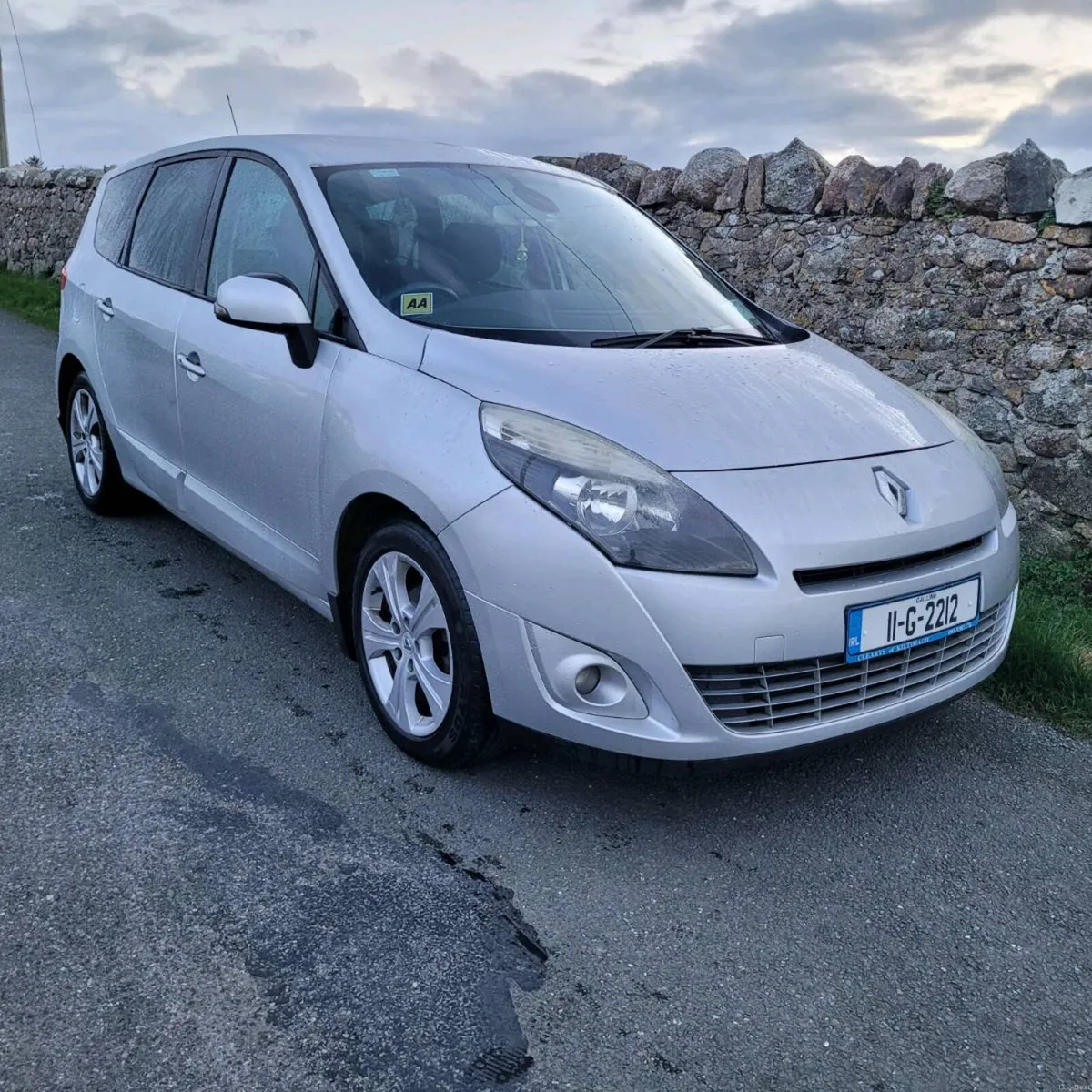 Renault Grand Scenic - Image 2