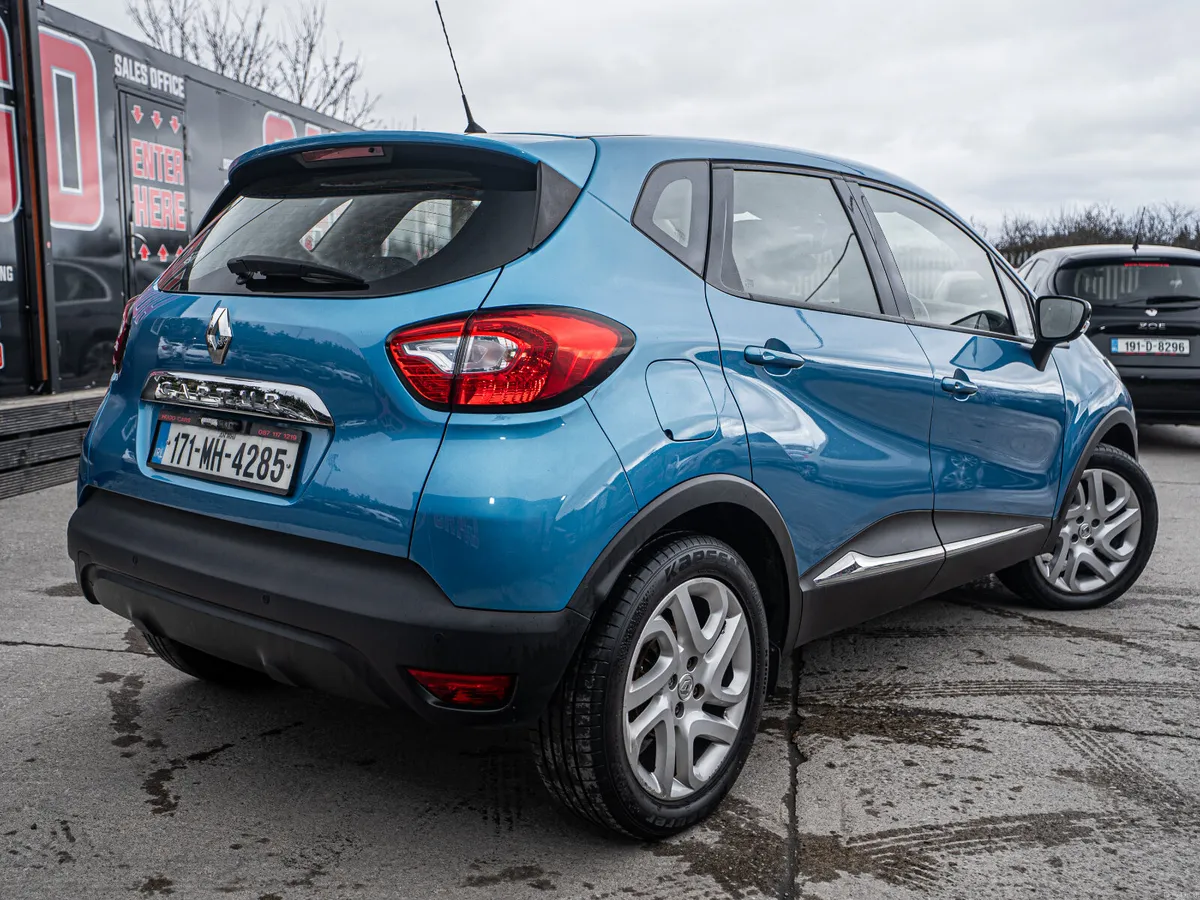 2017 Captur 0.9 petrol/FSH/New NCT/1yr warranty - Image 2