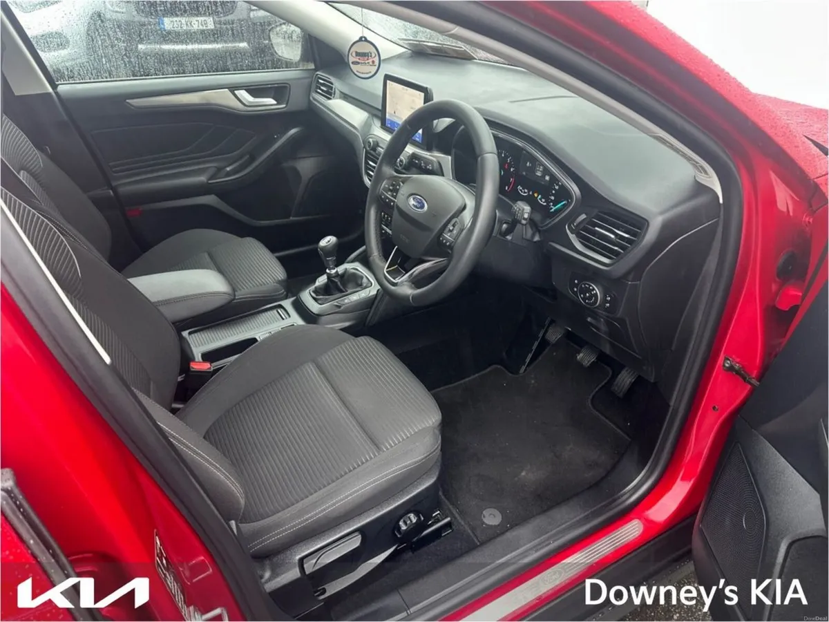 Ford Focus 1.0 PETROL Titanium - Image 2