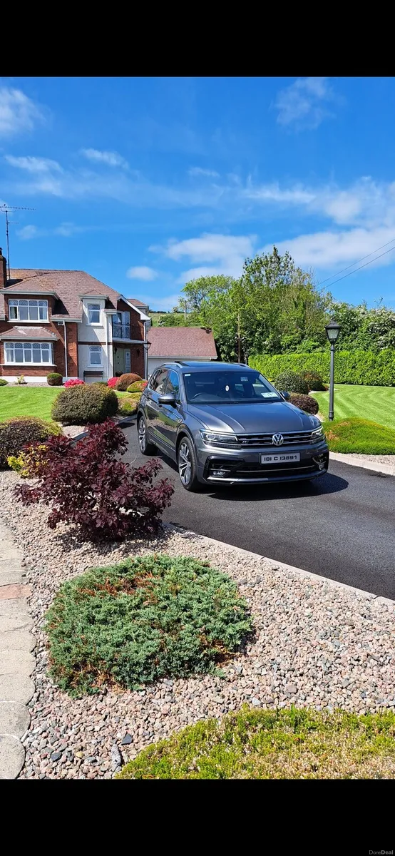 VW TIGUAN R-LINE 4MOTION - Image 1