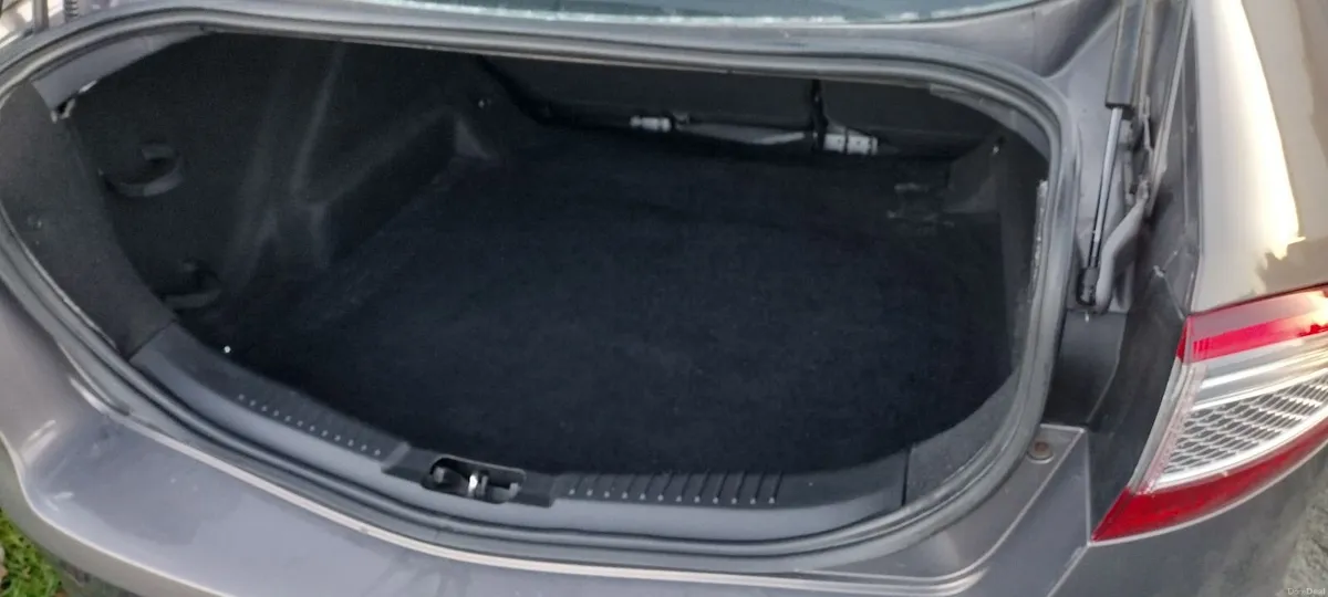 Ford Mondeo 2012 1.6 DIESEL - Image 3