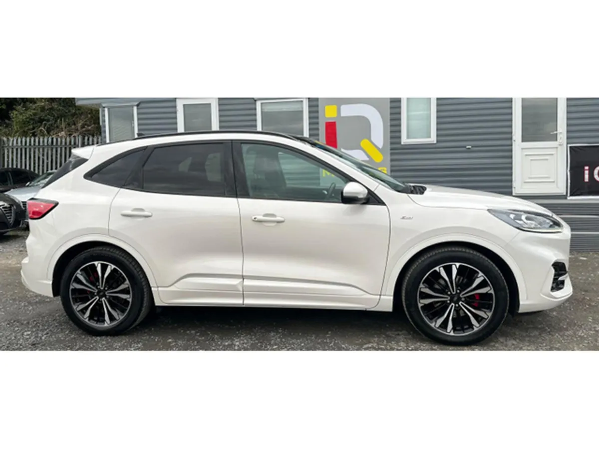 Ford Kuga ST-LINE X EDITION EC 2022 - Image 4