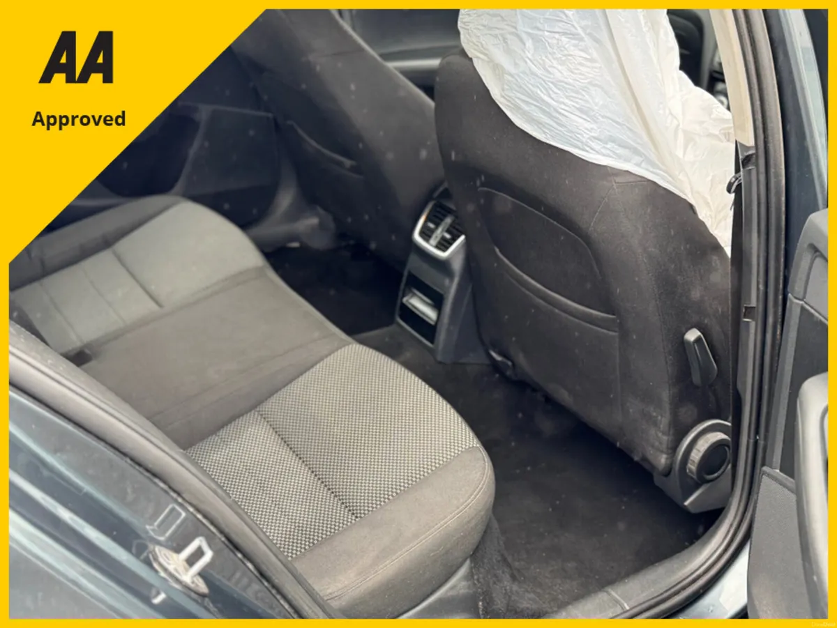 Skoda Octavia AMBITION 1.6 TDI 105HP DSG 4 4DR AUT - Image 3